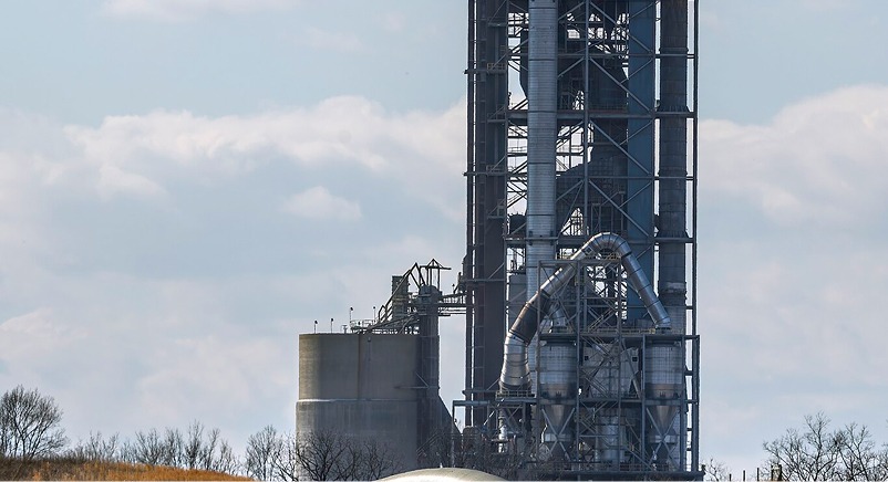 Industrial cement plant